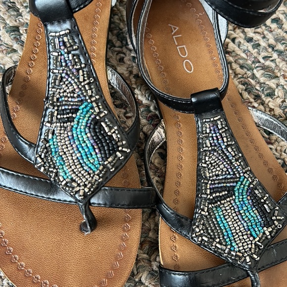Size 38 beaded strappy sandal - Picture 2 of 6